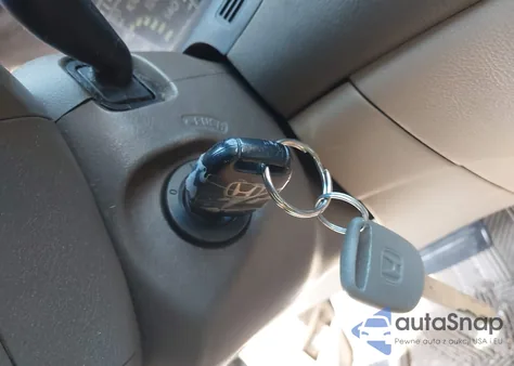 2005 Honda Accord Lx from USA, damaged, VIN 1HGCM56435A104638